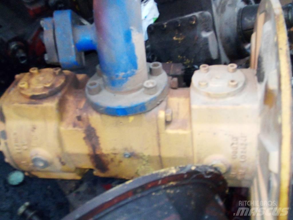 Liebherr R 912 Hydraulikk