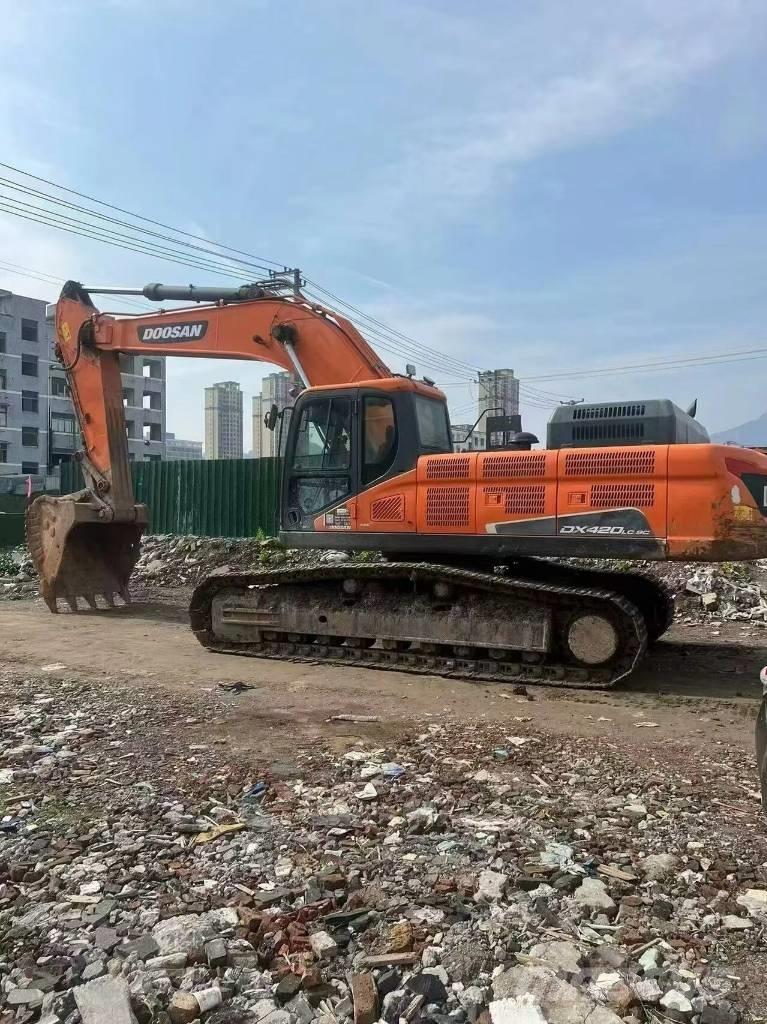 Doosan DX420LC Beltegraver