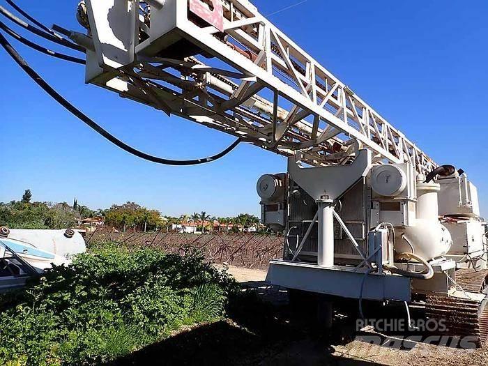 DrilTech D40 Borerigger