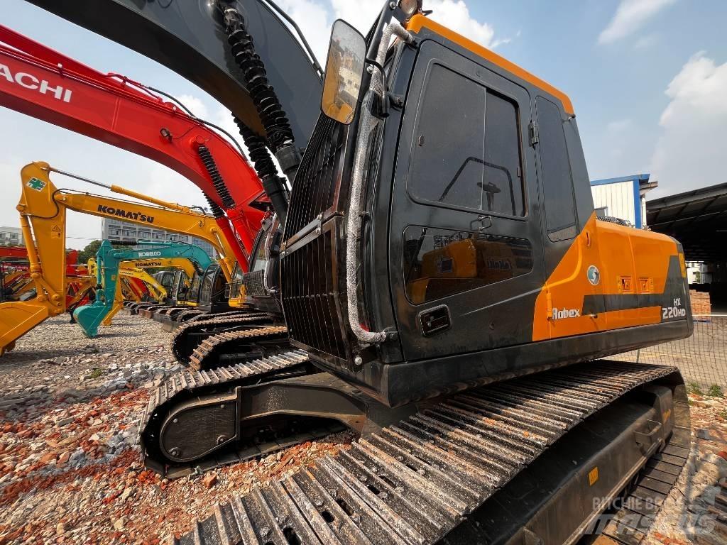 Hyundai HX 220 Beltegraver