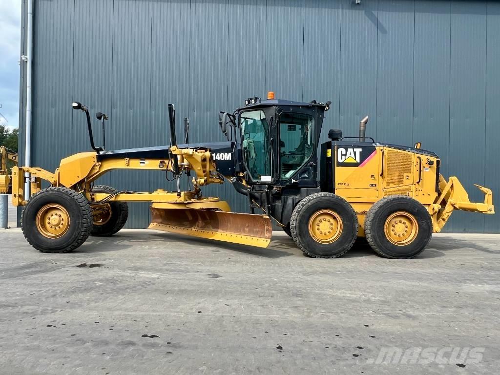 CAT 140M Veihøvler