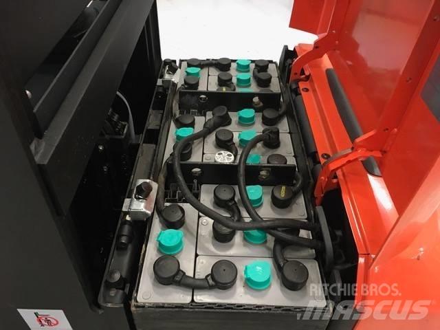 Toyota OSE 100 W Lavtløftende plukketruck