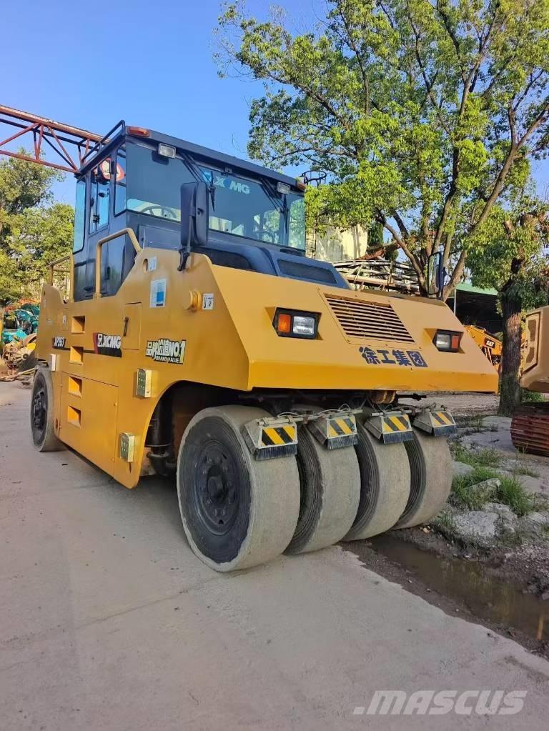 XCMG XP 263 Gummihjulsvalser