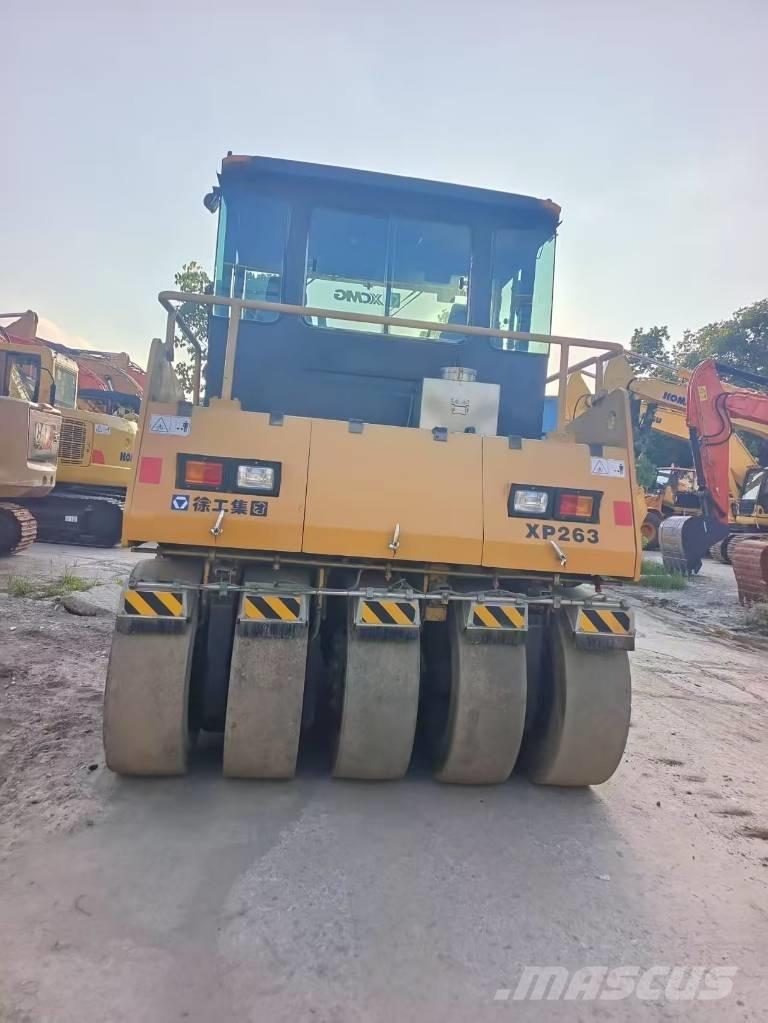 XCMG XP 263 Gummihjulsvalser