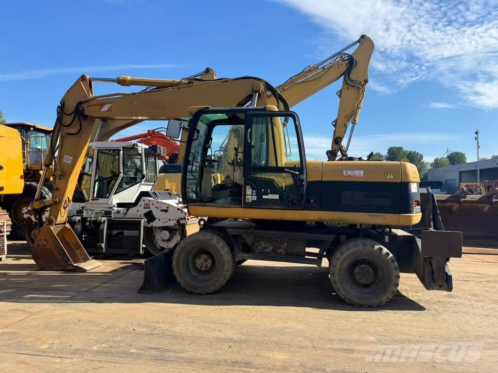 CAT M318C Spesialtilpassede gravemaskiner