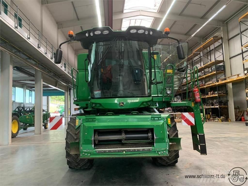 John Deere W540 Skurtreskere
