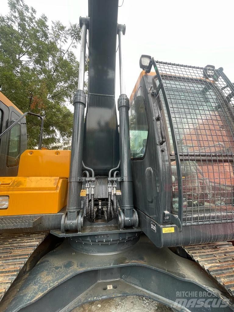 Hyundai R210 Beltegraver