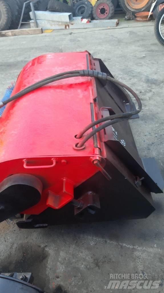 Bobcat 110 Feiemaskiner