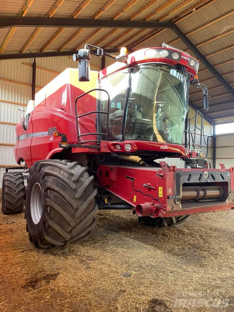 Case IH 8010 Skurtreskere