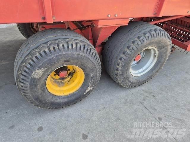 Kverneland TA 465 Selvlastende vogner