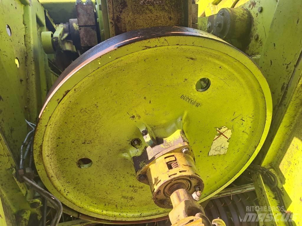 CLAAS Quadrant 1200 Firkantpresser