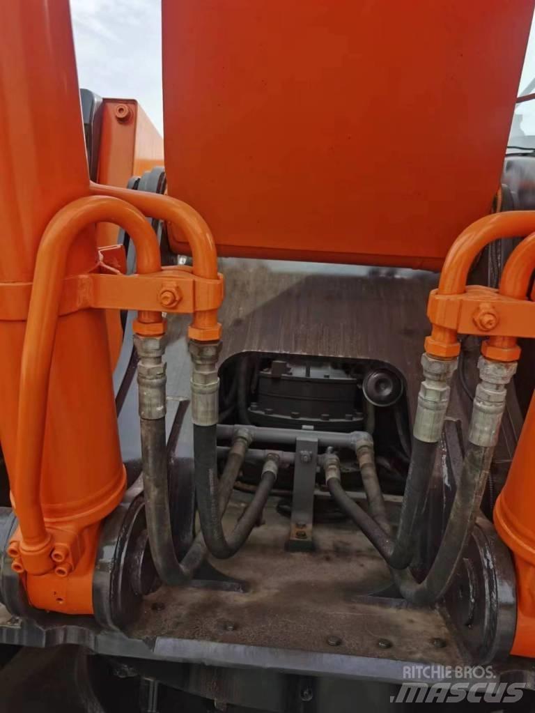 Hitachi ZX 240 Beltegraver
