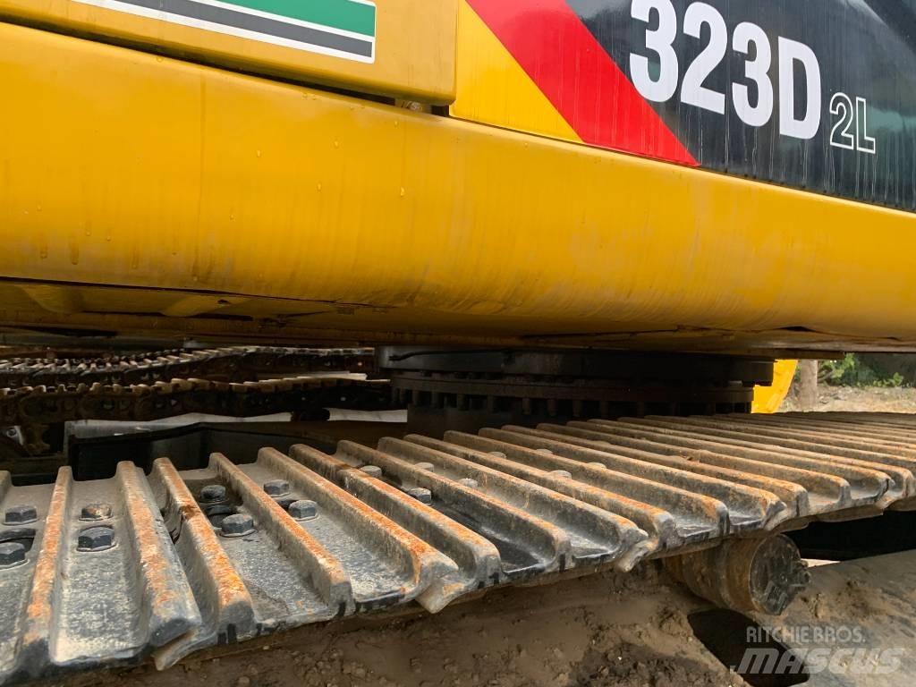 CAT 323 D L Beltegraver