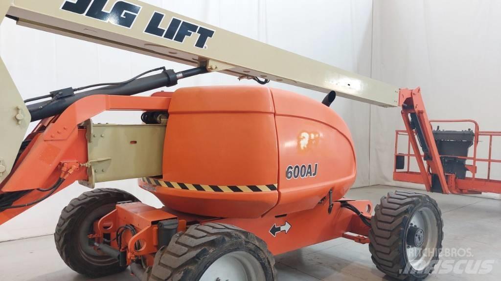 JLG 600 AJ Leddede bomlifter