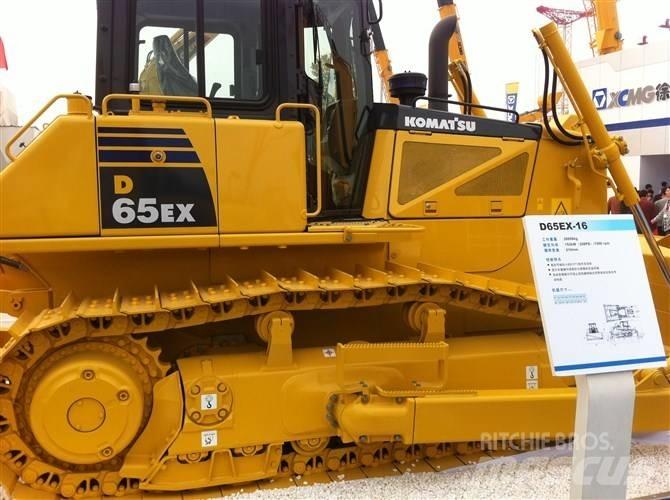 Komatsu d65ex-16 Dozere Beltegående