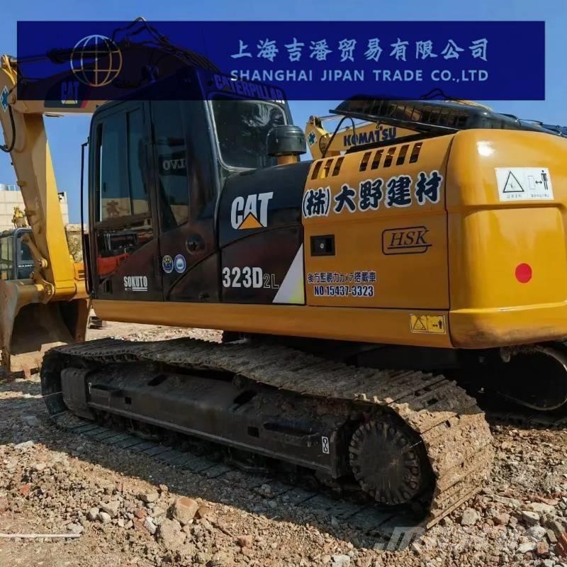CAT 323 D Beltegraver