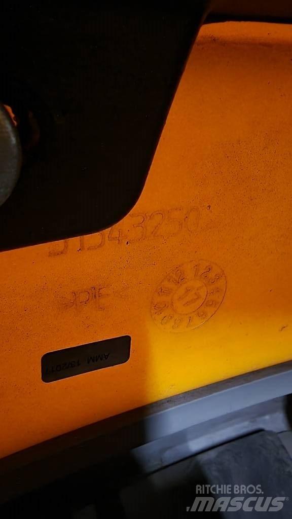 Jungheinrich EZS570 Trekkvogner
