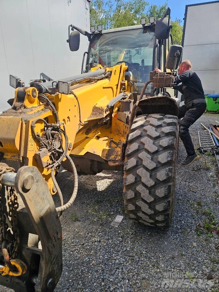JCB TM 320 S Teleskoplastere for Landbruk