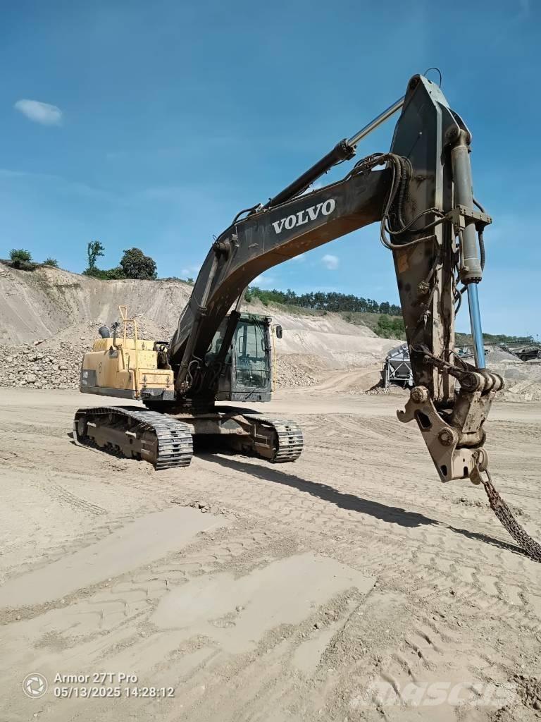 Volvo EC 300 D N L Beltegraver