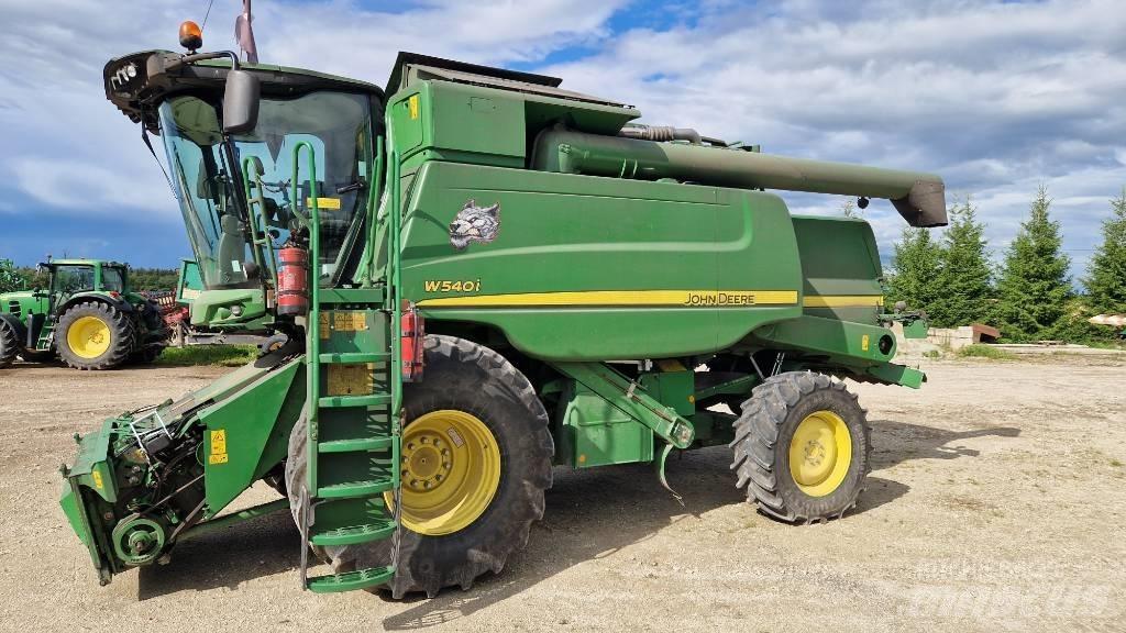 John Deere W 540 Skurtreskere
