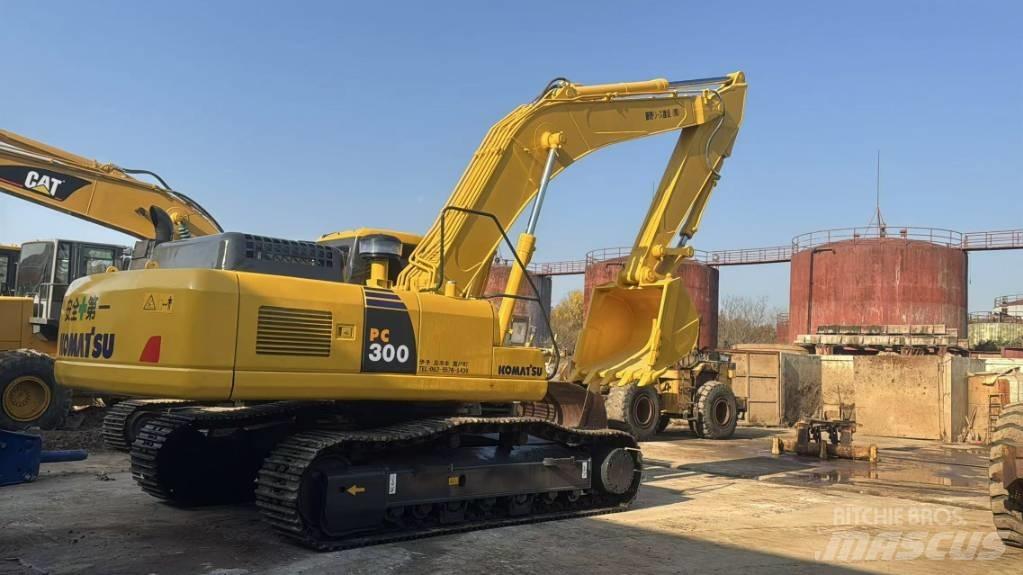 Komatsu PC 300 Beltegraver