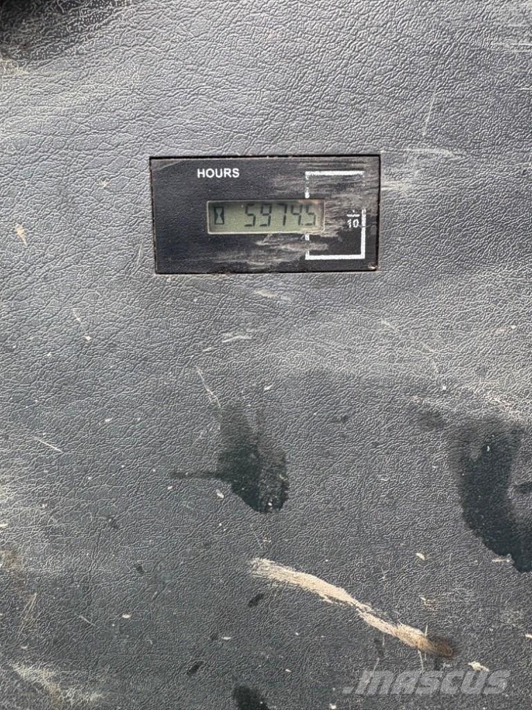 Hyundai 145LCR-9 Beltegraver