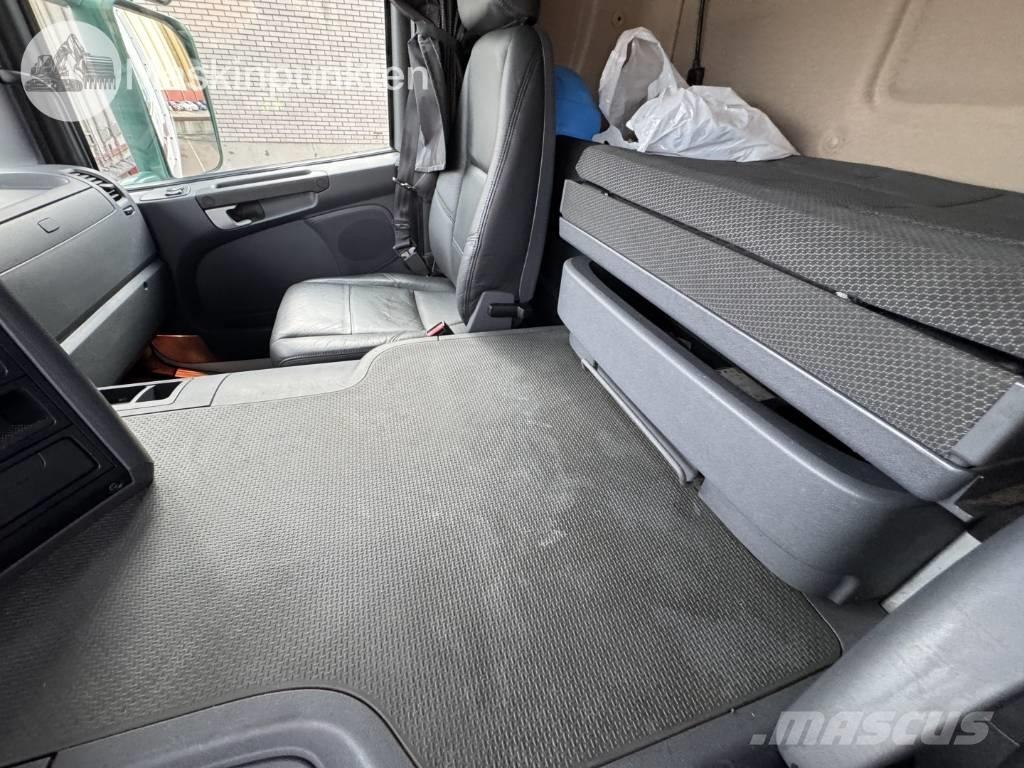 Scania P 320 Skapbiler