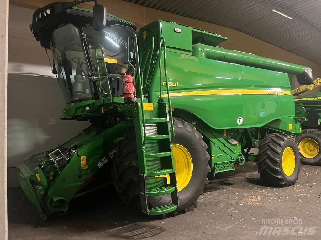 John Deere T550i Skurtreskere