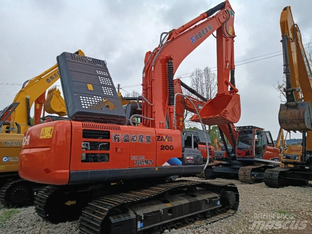 Hitachi ZX 200 Beltegraver