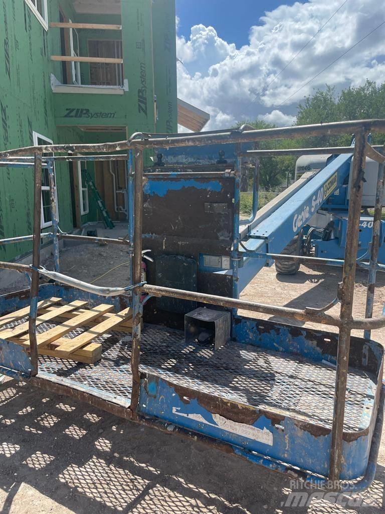 Genie S 40 Teleskop bomlifter
