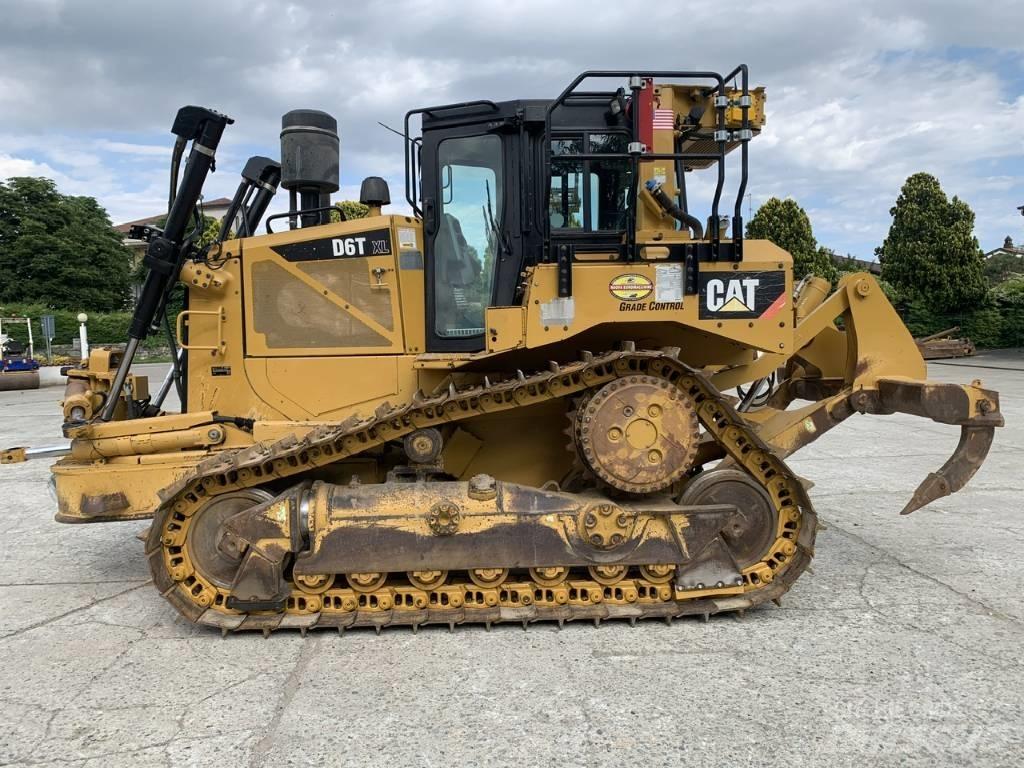 CAT D 6 T XLVP Dozere Beltegående