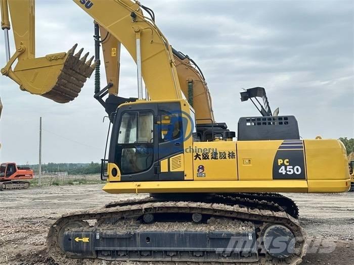 Komatsu PC450-8 Beltegraver