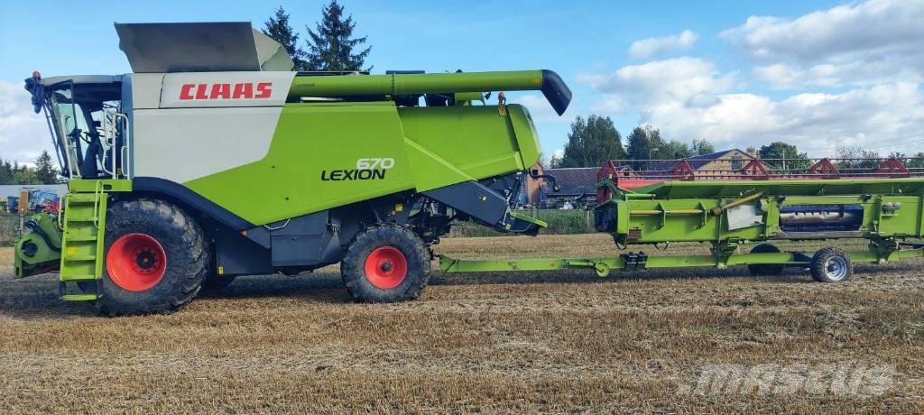 CLAAS Lexion 670 Skurtreskere