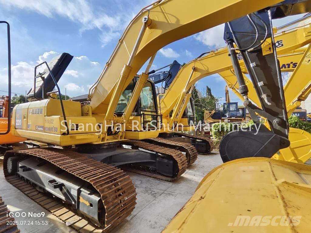 Komatsu 220-8 Beltegraver