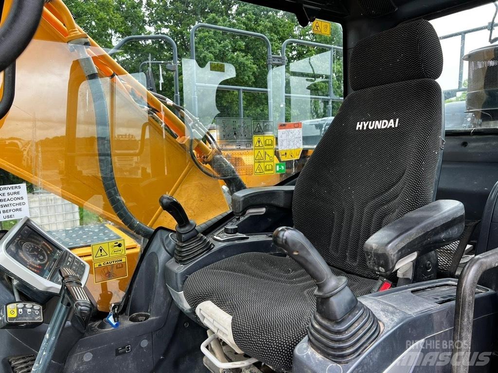 Hyundai HX 220 L Beltegraver