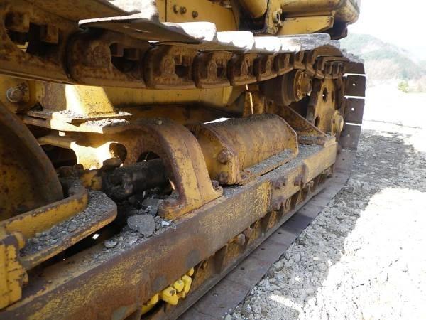 Komatsu D20S-3 Dozere Beltegående