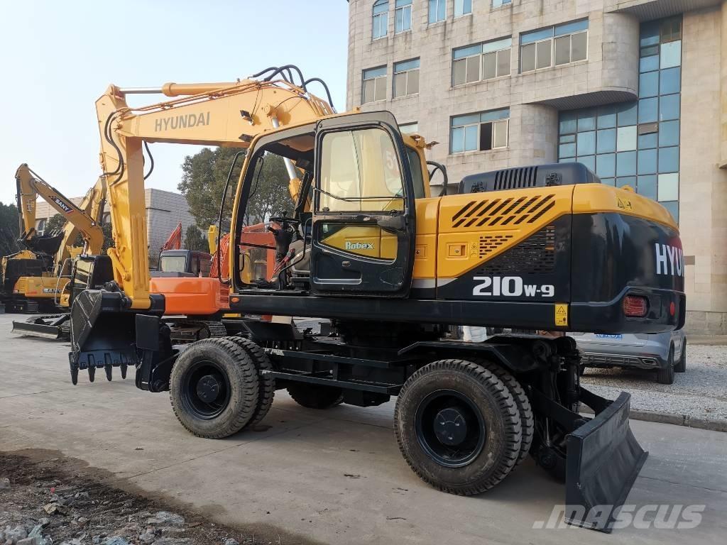 Hyundai R210W-9 Hjulgravere