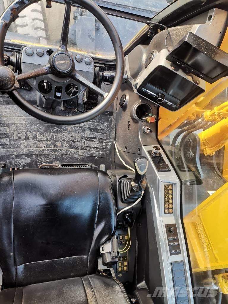 Hyundai R210W-9 Hjulgravere