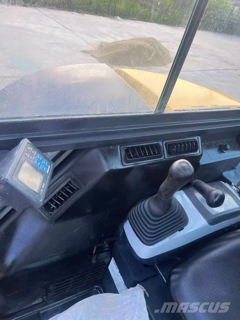 Komatsu PC 40 MR Beltegraver