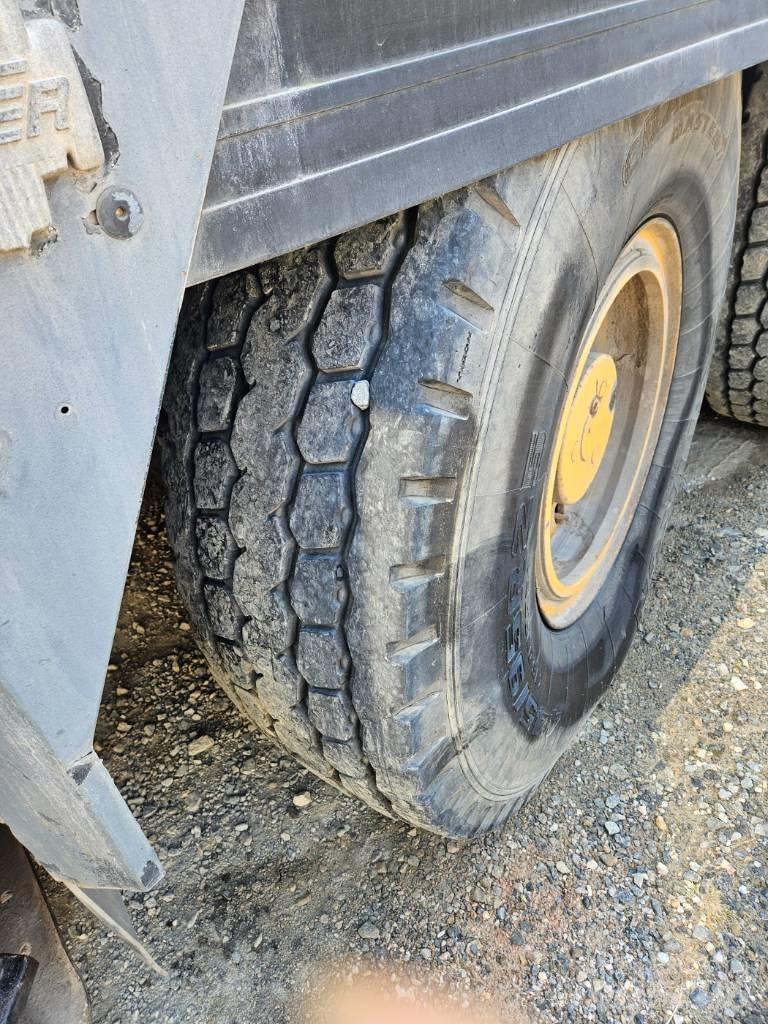 Liebherr LM1090-2 Allterreng kraner