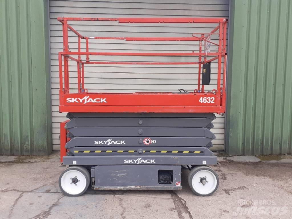 SkyJack SJ III 4632 Sakselifter