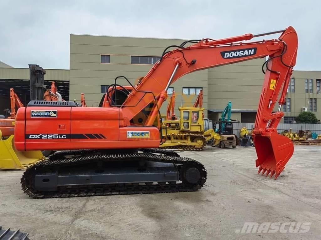 Doosan DX 225 LL Beltegraver
