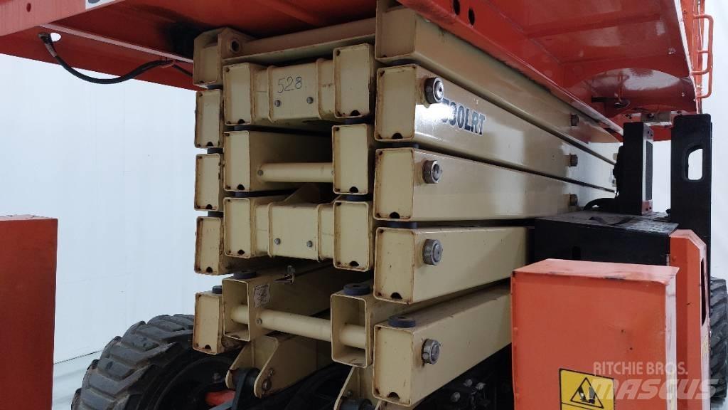 JLG 530 LRT Sakselifter