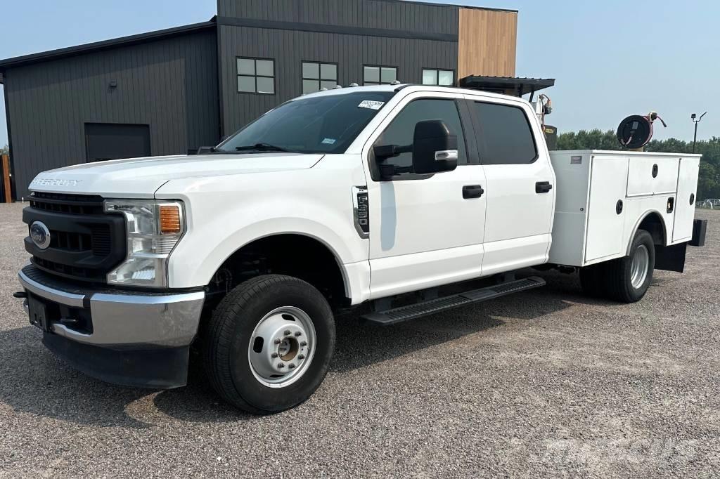 Ford F 350 XL SD Beltegående Kran