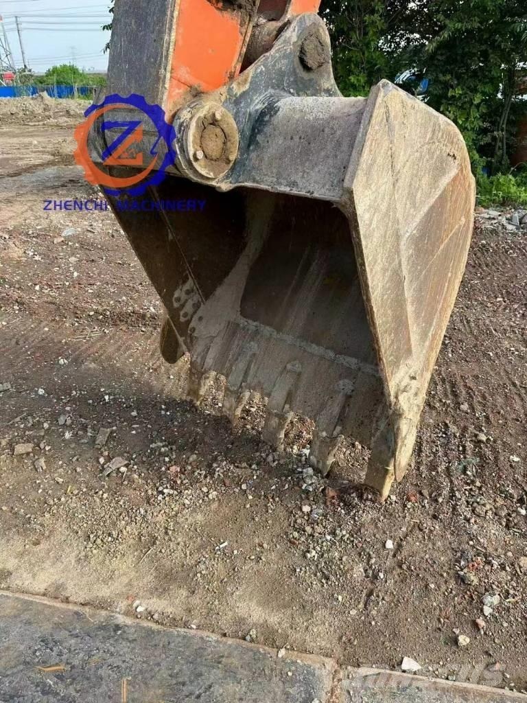 Hitachi ZX 200-5 G Beltegraver