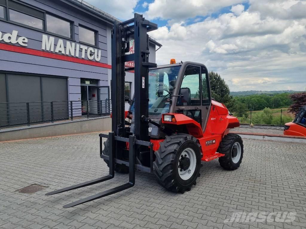 Manitou M26-4 Terrenggående gaffeltruck