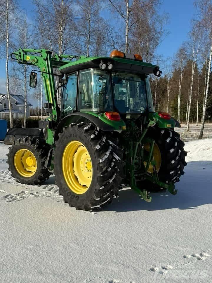 John Deere 5100R Traktorer