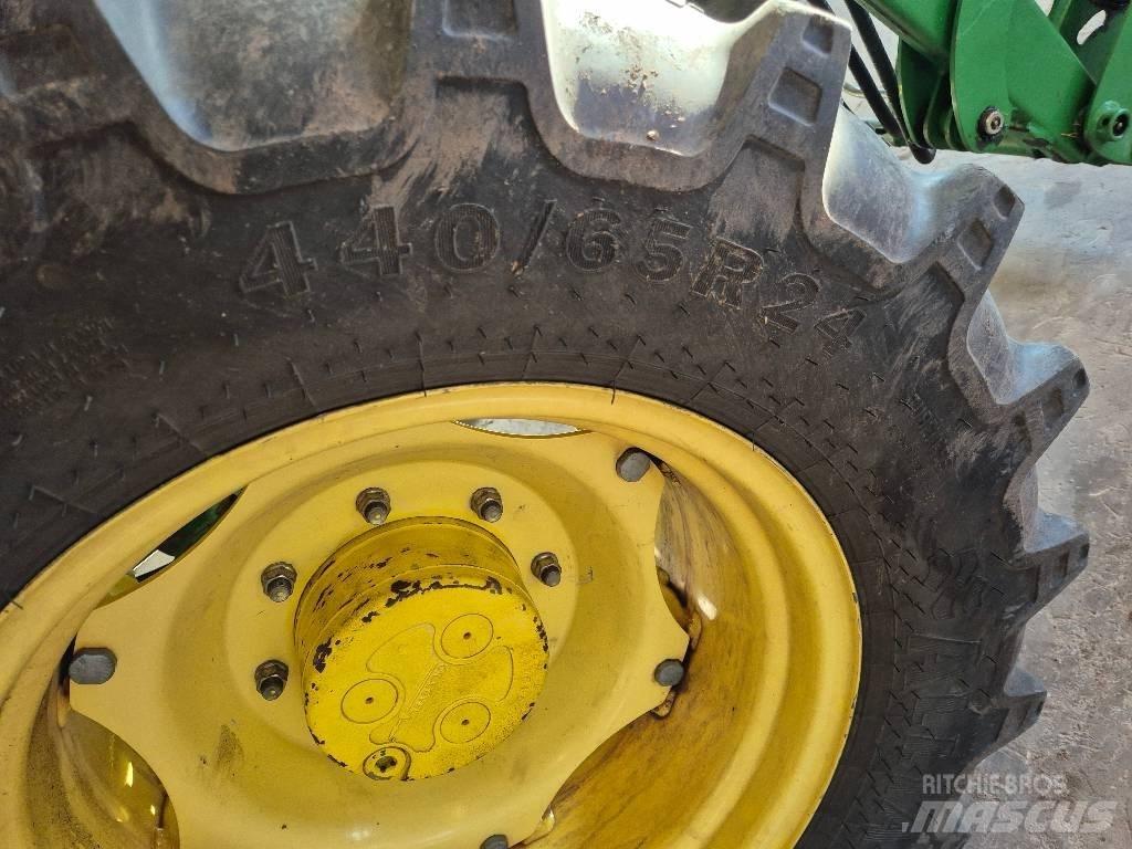 John Deere 5100R Traktorer