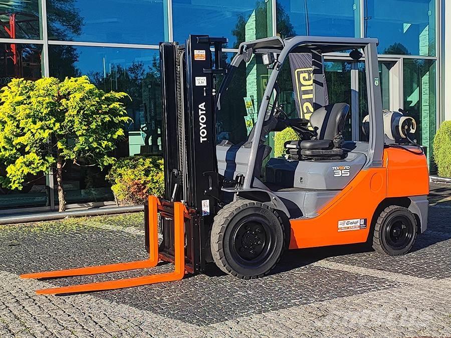 Toyota 02-8FGJF35 Propan trucker