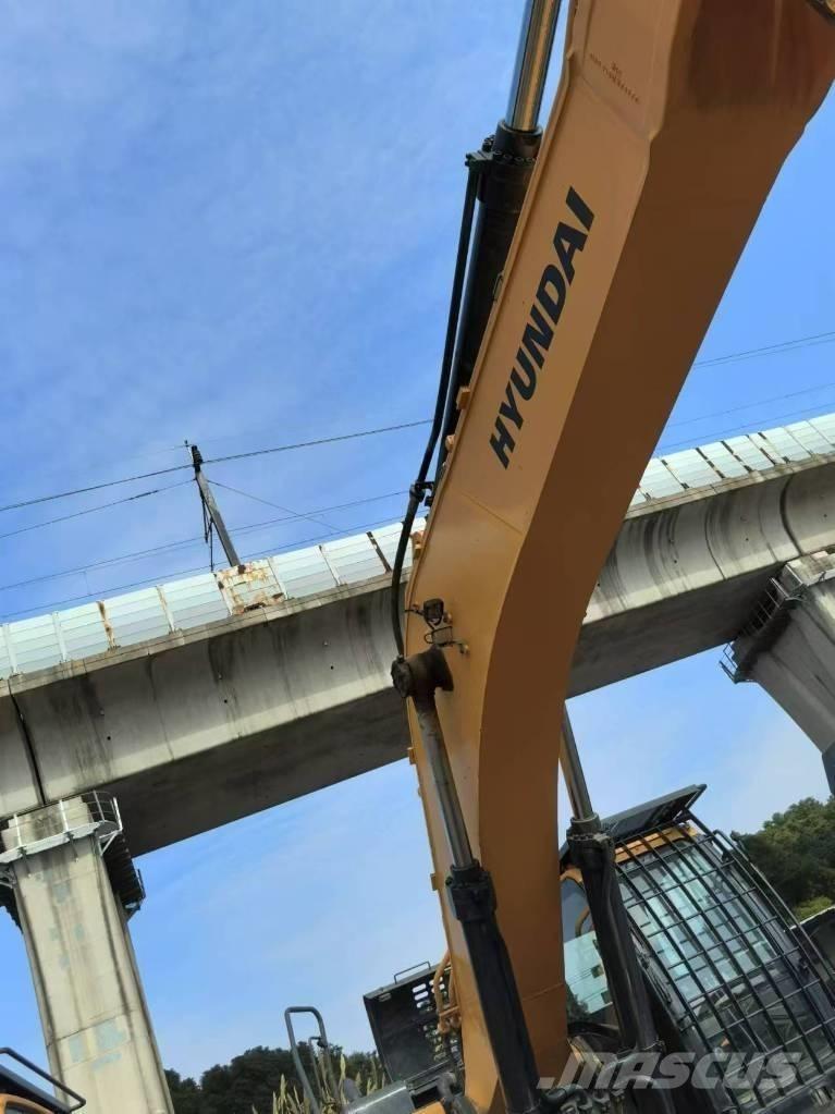 Hyundai 520VS Beltegraver